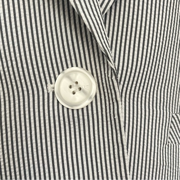 Le Suit Blazer Women 8 Seersucker Ibiza Pinstripe B/W Turn Back Cuff Career Boss - Picture 7 of 14